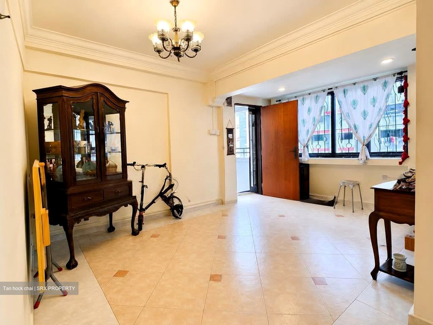 Blk 408 Hong Kah Court (Jurong West), HDB Executive #592481611